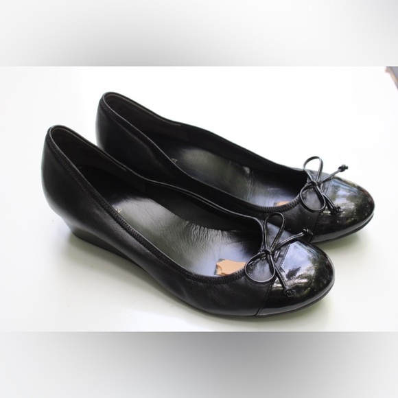 Cole Haan low wedges - Picture 3 of 13